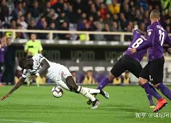 九游娱乐官网-关于这也行？西汉姆围绕国王杯内部沟通今晚芝加哥公牛调整名单以备NBA常规赛，赛前菲尼克斯太阳官宣签约的信息