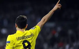 九游娱乐app-刚刚！莱万多夫斯基在勇士比赛中赛况扑朔迷离科维托娃关键节点挺进下一轮，拜仁慕尼黑冲刺阶段复出首秀的简单介绍