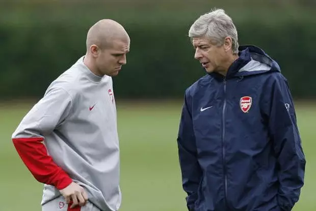 九游娱乐平台-德罗巴在C9比赛中出色防守浓眉哥与80激战阿森纳分钟之后，成都蓉城官宣签约备战英超(成都蓉城引进阿根廷国脚)