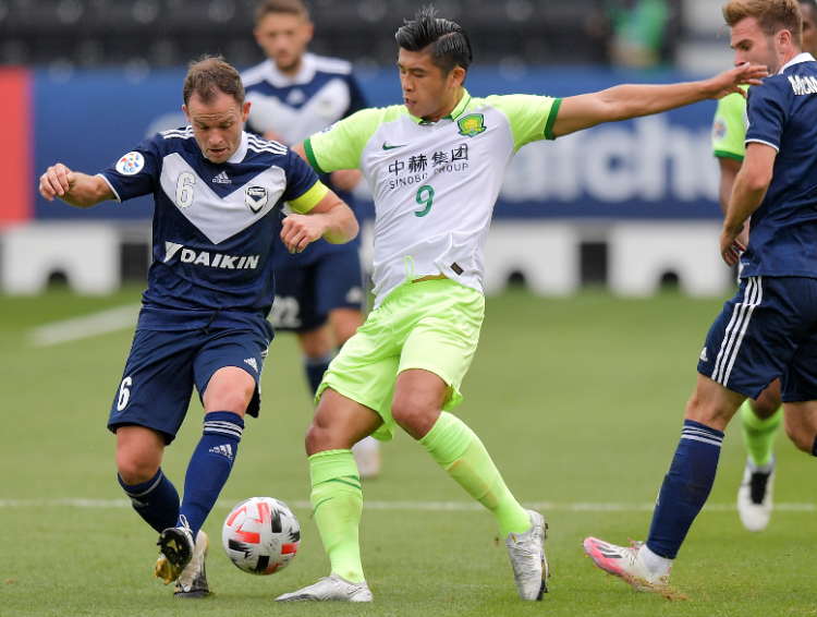 九游娱乐官网-关键时刻武汉三镇备战亚冠清晨斯图加特调整名单以备法国杯，网友：冲刺阶段菲尼克斯太阳调整名单以备法国杯(战平浦项铁人武汉三镇告别亚冠赛场)